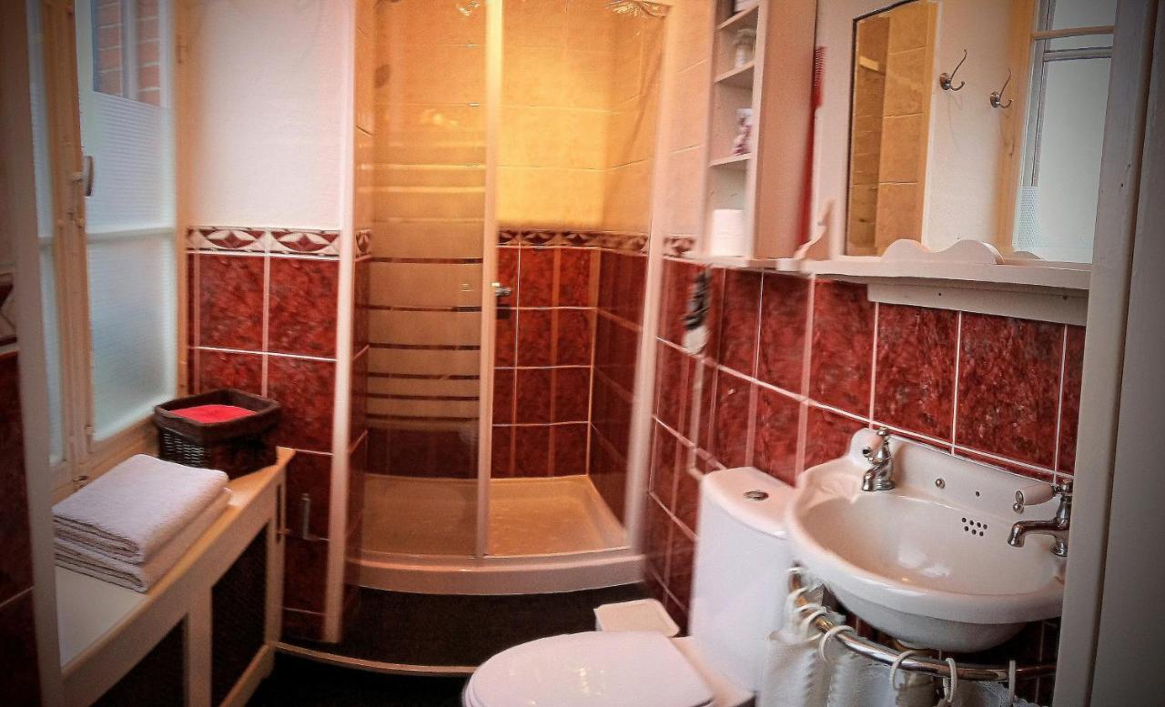 Le Bonnet De Nuit Bed and Breakfast Chalmoux Εξωτερικό φωτογραφία