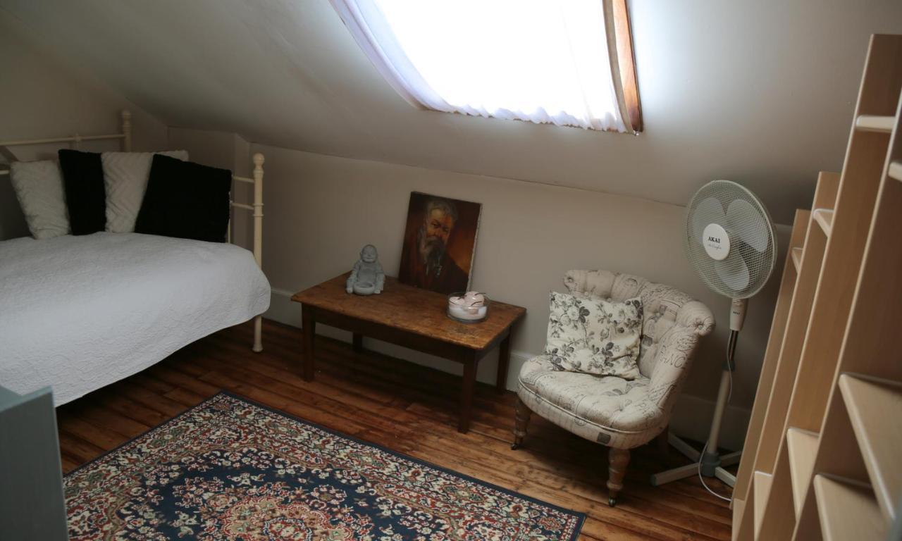 Le Bonnet De Nuit Bed and Breakfast Chalmoux Εξωτερικό φωτογραφία