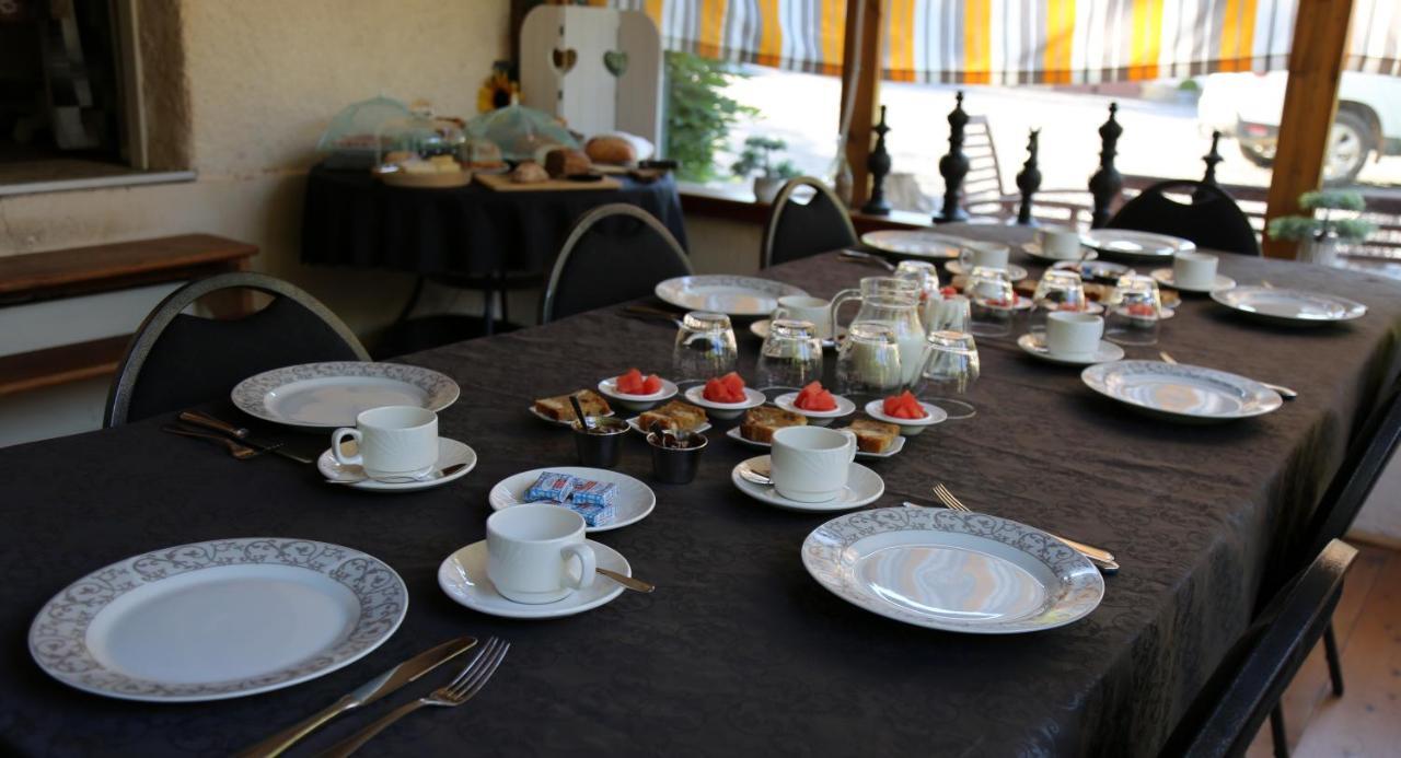 Le Bonnet De Nuit Bed and Breakfast Chalmoux Εξωτερικό φωτογραφία