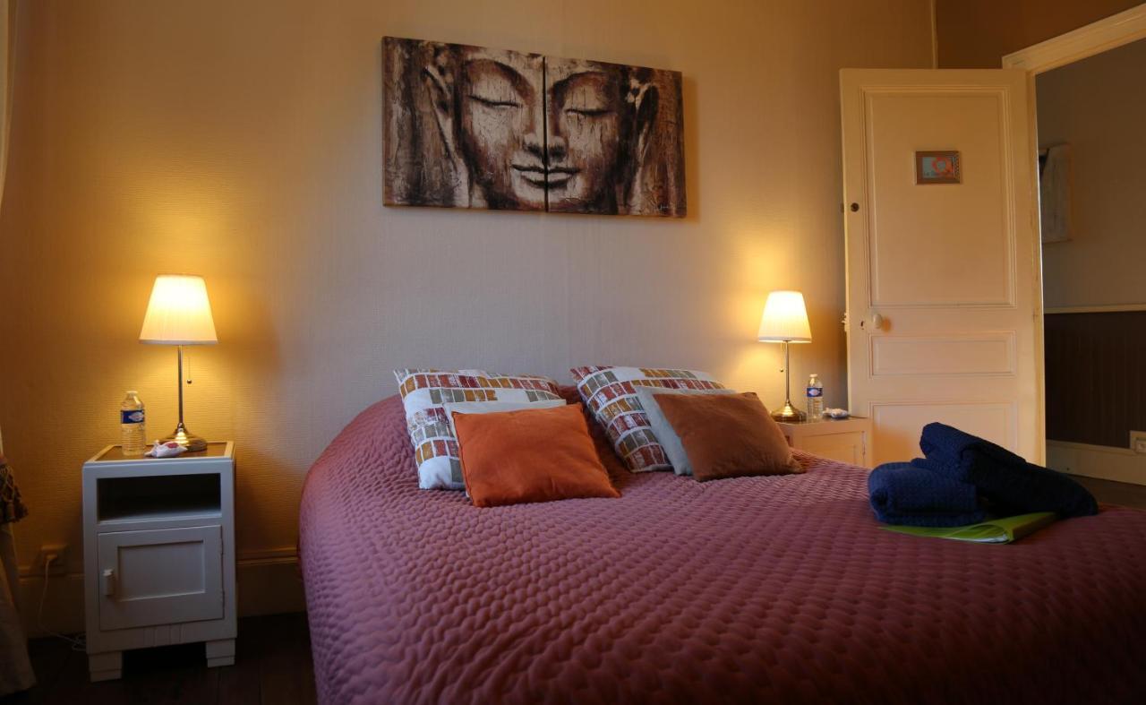 Le Bonnet De Nuit Bed and Breakfast Chalmoux Εξωτερικό φωτογραφία